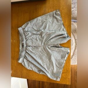 Lululemon Men's Shorts - T.H.E. 6" Liner Shorts - Grey - Size Medium